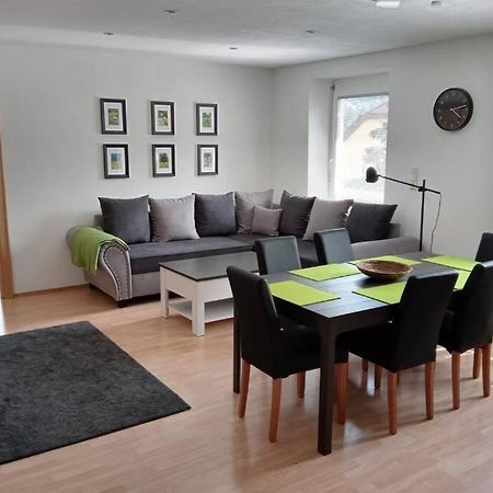 Gemuetliches Apartment In ลันเด็ค ภายนอก รูปภาพ